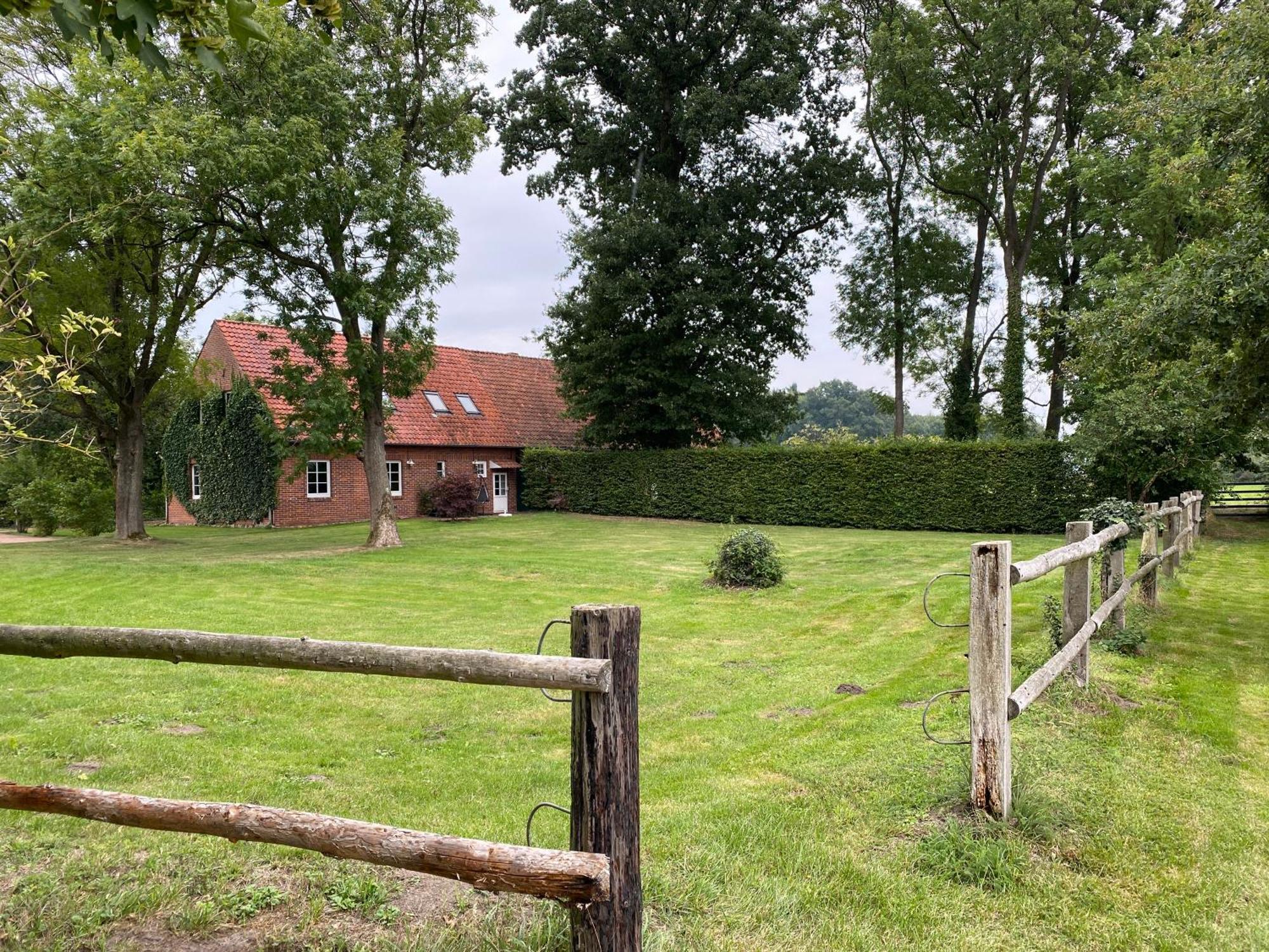 Ferienhaeuser Weitblick Gilten Exteriér fotografie